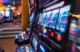 Antarmuka platform kawanpaito menampilkan kategori slot, kasino langsung, dan sportsbook